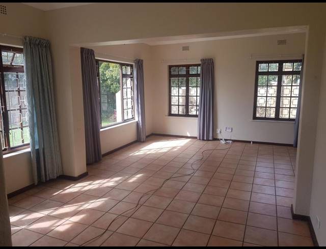 3 BEDROOM PROPERTY TO RENT IN WELLWAY PARK EAST
